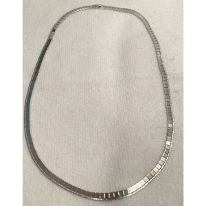 🔥LIKE NEW FLAT BLOCK LINK SILVER NECKLACE